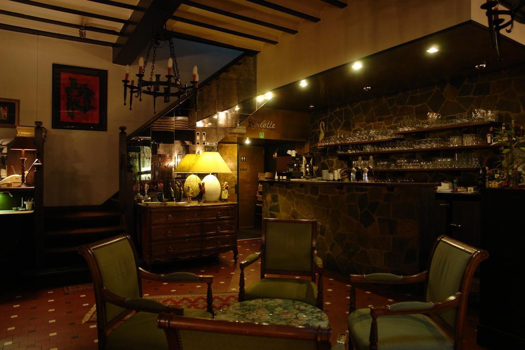 Hotel 2G Saint-Hubert Bagian luar foto